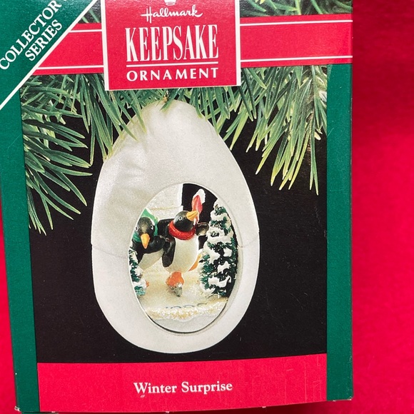 Penguin Hallmarks Ornament - Picture 6 of 7